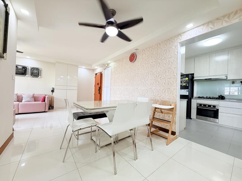 For Sale - 818B Choa Chu Kang Avenue 1