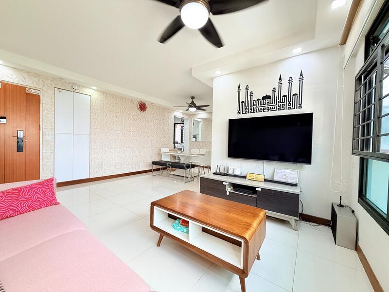 For Sale - 818B Choa Chu Kang Avenue 1