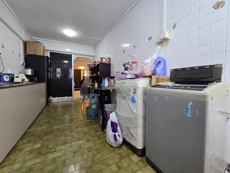 906 Tampines Avenue 4 HDB Flat For Sale at S$ 658,000 | PropertyGuru Singapore