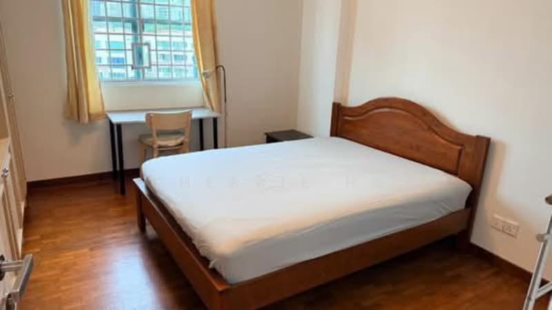 West Bay Condo, 50 West Coast Crescent, 2 Bedrooms, 871 sqft, Condominium For Rent, by Cherrie Ho, 500050198 - Master Bedroom - PropertyGuru.com.sg