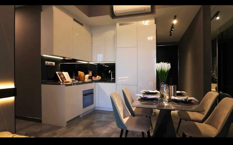 Midtown Bay, 120 Beach Road, 2 Bedrooms, 753 sqft, Condominium For Rent, by Ng Zi Liang, 500050233 - Kitchen - PropertyGuru.com.sg
