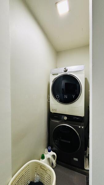 Northvale Condominium For Sale at S$ 1,380,000 | PropertyGuru Singapore - Washing area