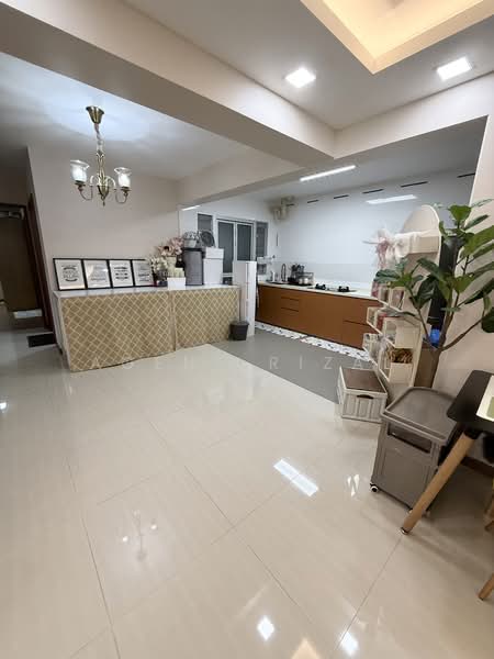 126C Canberra Street, 126C Canberra Street, 3 Bedrooms, 1,216 sqft, HDB Flat For Sale, by Agent Rizal, 500050261 - Kitchen - PropertyGuru.com.sg