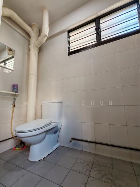 149 Bedok Reservoir Road, 149 Bedok Reservoir Road, 3 Bedrooms, 990 sqft, HDB Flat For Rent, by Melvin Chun, 500050275 - Bathroom - PropertyGuru.com.sg