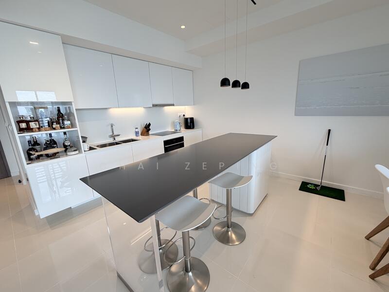 The Sail @ Marina Bay Condominium For Sale at S$ 2,700,000 | PropertyGuru Singapore - Kitchen