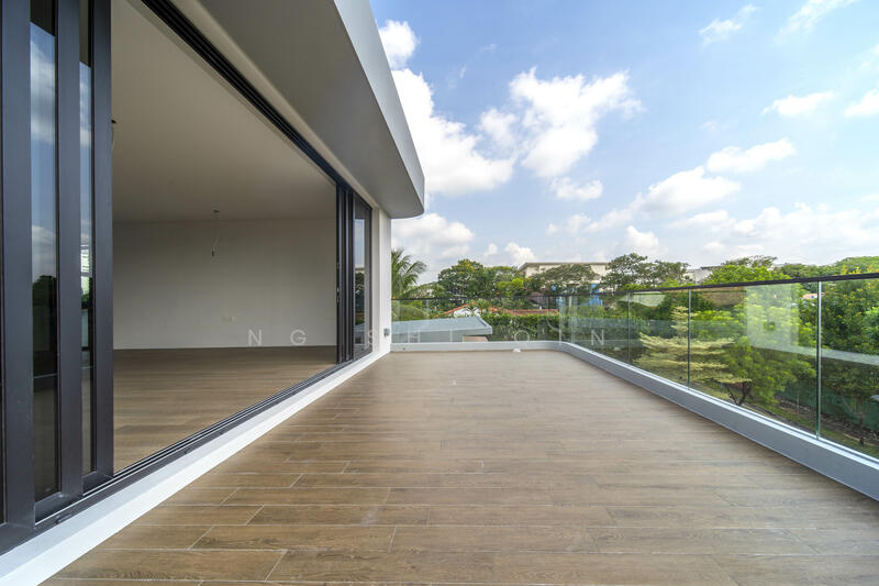 ⭐️Brand New Luxury Detached House @ Grove Drive⭐️ Detached House For Sale at S$ 19,800,000 | PropertyGuru Singapore - Balcony