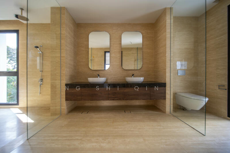 ⭐️Brand New Luxury Detached House @ Grove Drive⭐️ Detached House For Sale at S$ 19,800,000 | PropertyGuru Singapore - Bathroom