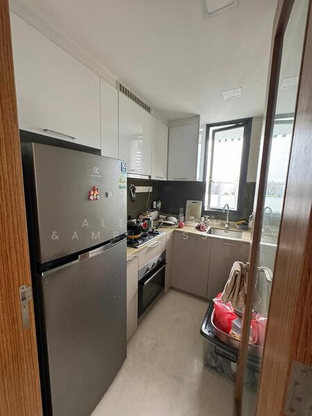 Trilive Condominium For Sale at S$ 1,650,000 | PropertyGuru Singapore - Kitchen