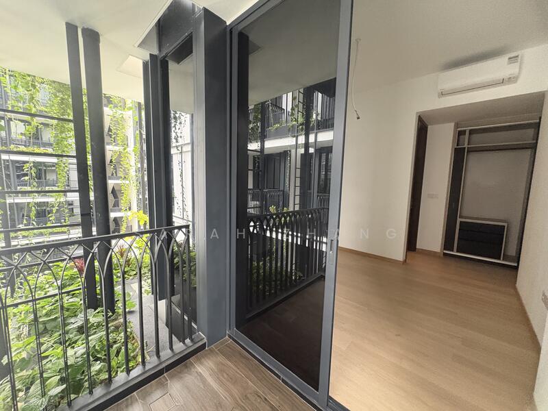 Jervois Mansion, 4 Jervois Close, 3 Bedrooms, 1,003 sqft, Condominium For Rent, by Sarah Zhang, 500050424 - Master brm balcony  - PropertyGuru.com.sg