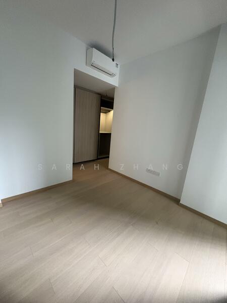 Jervois Mansion, 4 Jervois Close, 3 Bedrooms, 1,003 sqft, Condominium For Rent, by Sarah Zhang, 500050424 - Master bedroom  - PropertyGuru.com.sg