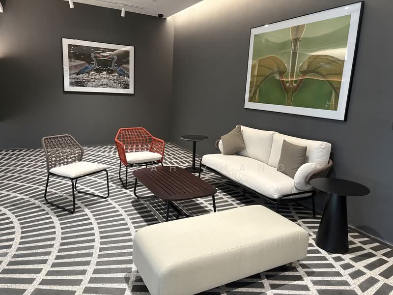 Jervois Mansion, 4 Jervois Close, 3 Bedrooms, 1,003 sqft, Condominium For Rent, by Sarah Zhang, 500050424 - Basement lift lobby - PropertyGuru.com.sg