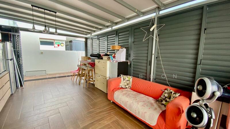 Parc Olympia Condominium For Sale at S$ 1,950,000 | PropertyGuru Singapore - Living Room