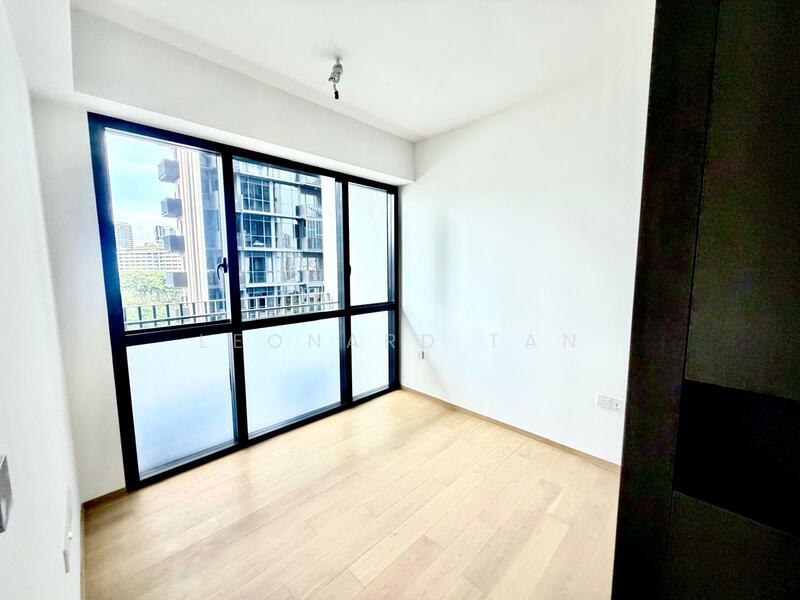 Piccadilly Grand Condominium For Sale at S$ 1,260,000 | PropertyGuru Singapore - Interior