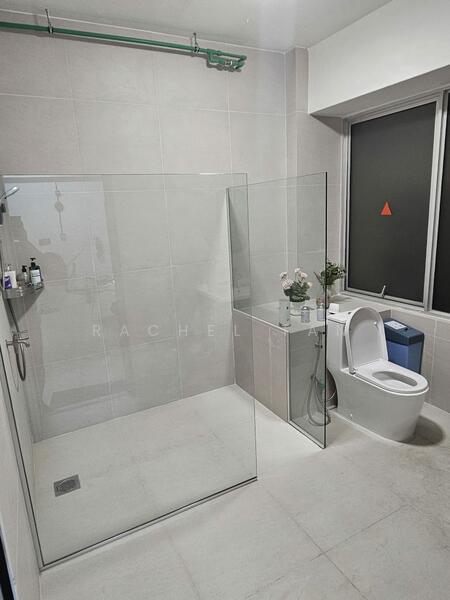 Times Centre, 1 New Industrial Road, 10,551 sqft, Light Industrial (B1) For Rent, by Rachel Tan, 500050439 - Bathroom - CommercialGuru.com.sg