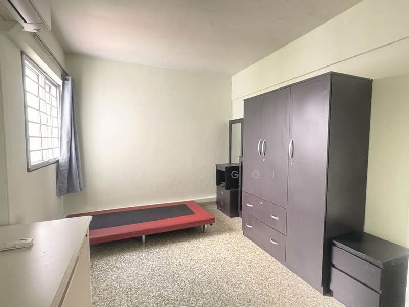 576 Ang Mo Kio Avenue 10, 576 Ang Mo Kio Avenue 10, 3 Bedrooms, 979 sqft, HDB Flat For Sale, by Karen Goi, 500050492 - Bedroom - PropertyGuru.com.sg