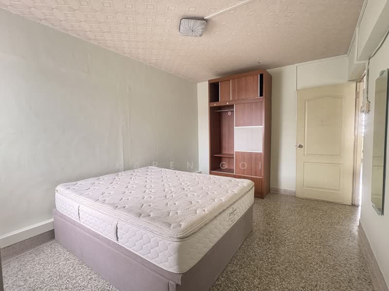 576 Ang Mo Kio Avenue 10, 576 Ang Mo Kio Avenue 10, 3 Bedrooms, 979 sqft, HDB Flat For Sale, by Karen Goi, 500050492 - Bedroom - PropertyGuru.com.sg