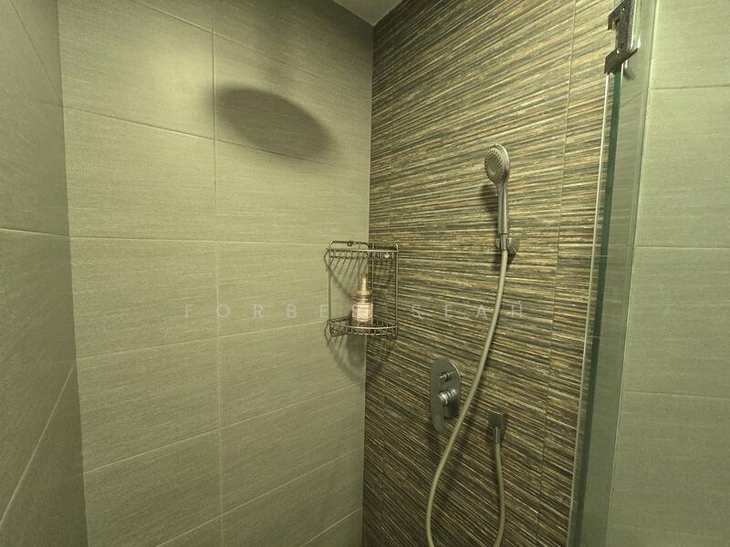 The Hillside, Upper Bukit Timah Road, 4 Bedrooms, 1,518 sqft, Condominium For Rent, by Forbes Seah, 500050497 - Toilet - PropertyGuru.com.sg