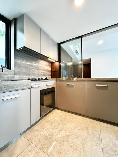 One Pearl Bank Condominium For Sale at S$ 3,100,000 | PropertyGuru Singapore - Kitchen