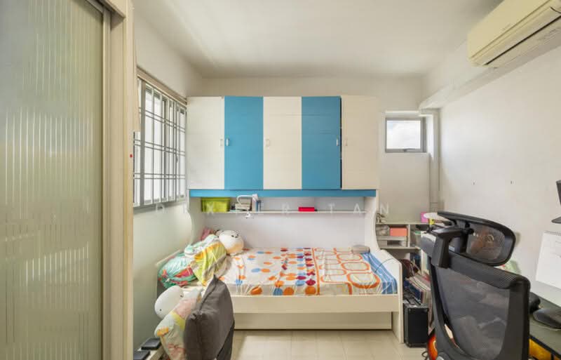 54 Cassia Crescent, 54 Cassia Crescent, 3 Bedrooms, 1,001 sqft, HDB Flat For Sale, by Dexter Tan, 500050552 - Bedroom - PropertyGuru.com.sg