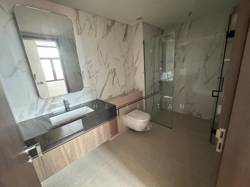 Claydence Apartment For Sale at S$ 2,004,300 | PropertyGuru Singapore - Bathroom