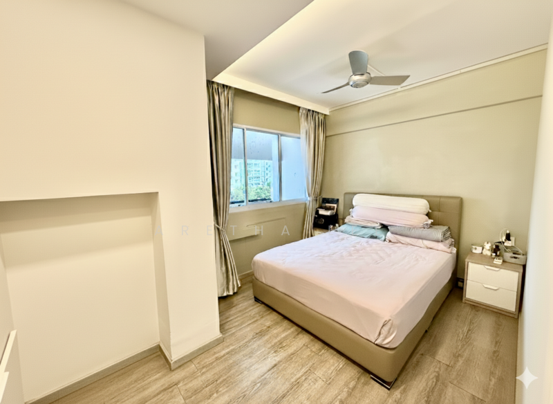 651 Pasir Ris Drive 10 HDB Flat For Sale at S$ 880,000 | PropertyGuru Singapore - Bedroom