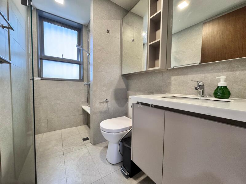 The Visionaire, 174 Canberra Drive, 3 Bedrooms, 980 sqft, Executive Condominium For Rent, by Jae Tan, 500050611 - Common Bathroom - PropertyGuru.com.sg