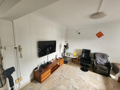 For Sale - 833 Hougang Central