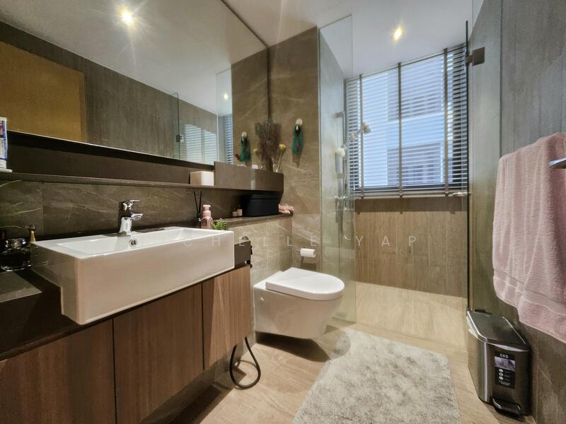 The Jovell Condominium For Sale at S$ 1,999,999 | PropertyGuru Singapore - Bathroom