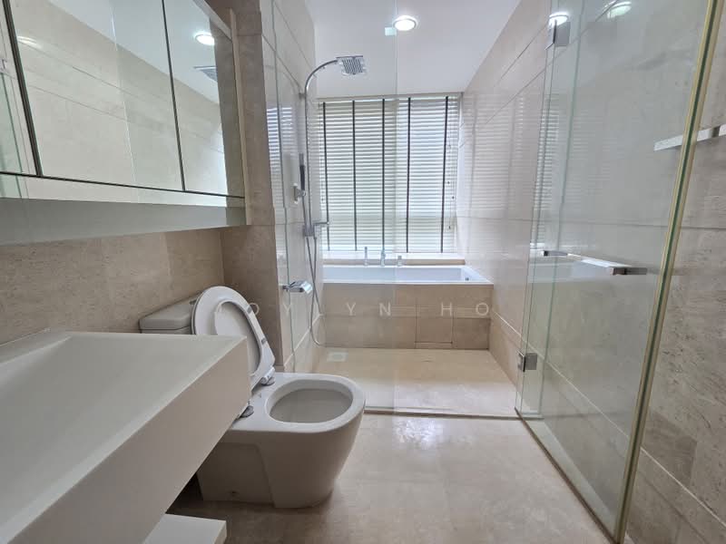 Floridian, 977 Bukit Timah Road, 3 Bedrooms, 1,658 sqft, Condominium For Rent, by Joylyn Ho, 500050662 - Bathroom - PropertyGuru.com.sg