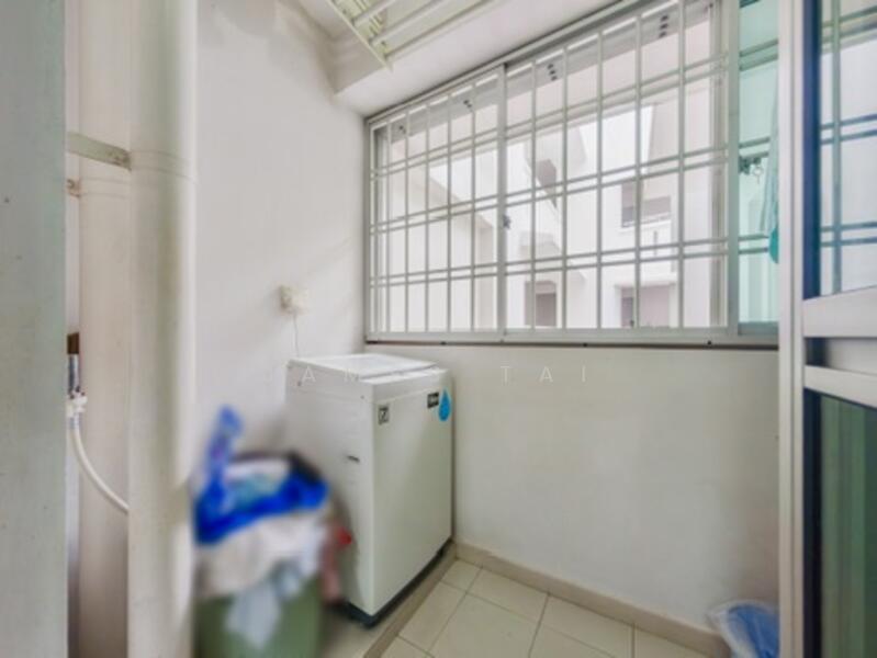 803B Keat Hong Close HDB Flat For Sale at S$ 618,000 | PropertyGuru Singapore - Balcony