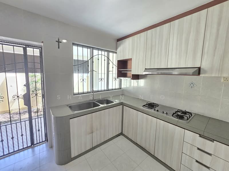 Tembeling Road Terrace House, Tembeling Road, 4 Bedrooms, 2,500 sqft, Terraced House For Rent, by Sharlyn Neo, 500050666 - Kitchen - PropertyGuru.com.sg