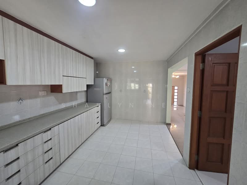 Tembeling Road Terrace House, Tembeling Road, 4 Bedrooms, 2,500 sqft, Terraced House For Rent, by Sharlyn Neo, 500050666 - PropertyGuru.com.sg