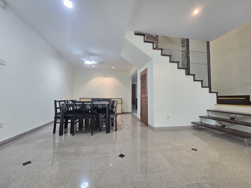 Tembeling Road Terrace House, Tembeling Road, 4 Bedrooms, 2,500 sqft, Terraced House For Rent, by Sharlyn Neo, 500050666 - Dining Room - PropertyGuru.com.sg
