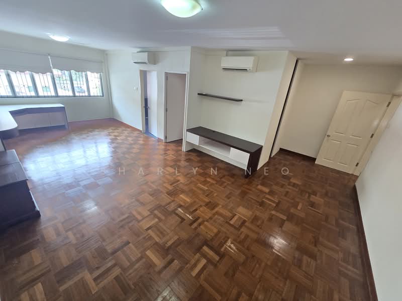 Tembeling Road Terrace House, Tembeling Road, 4 Bedrooms, 2,500 sqft, Terraced House For Rent, by Sharlyn Neo, 500050666 - Master room - PropertyGuru.com.sg