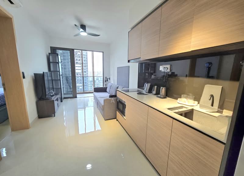 Midwood Condominium For Sale at S$ 887,888 | PropertyGuru Singapore - Airy living room