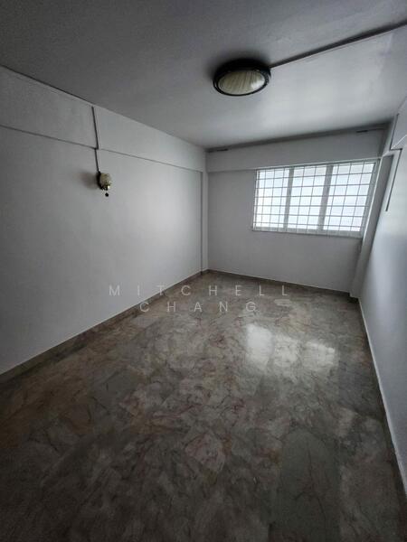 302 Clementi Avenue 4 HDB Flat For Sale at S$ 599,000 | PropertyGuru Singapore - Interior