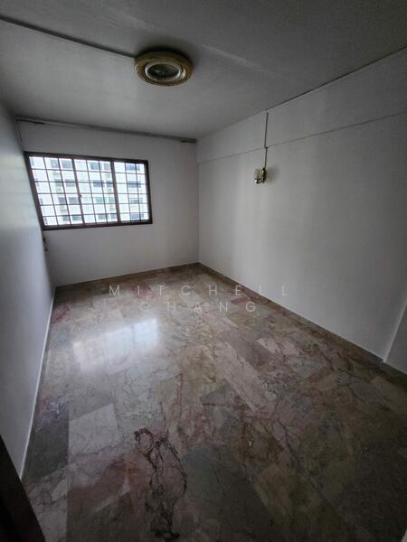 302 Clementi Avenue 4 HDB Flat For Sale at S$ 599,000 | PropertyGuru Singapore - Interior