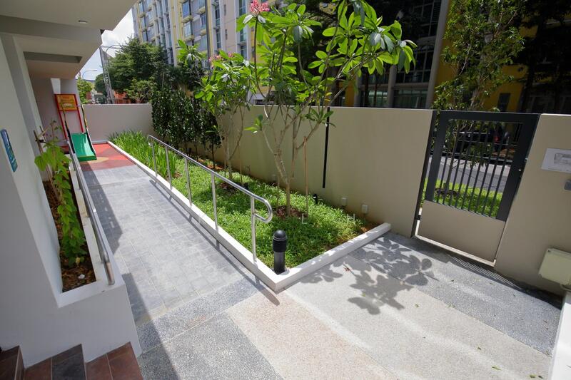 The Centren, 1 Lorong 27 Geylang, Room Rental, 200 sqft, Condominium For Rent, by Koh L H, 500050708 - Exterior - PropertyGuru.com.sg