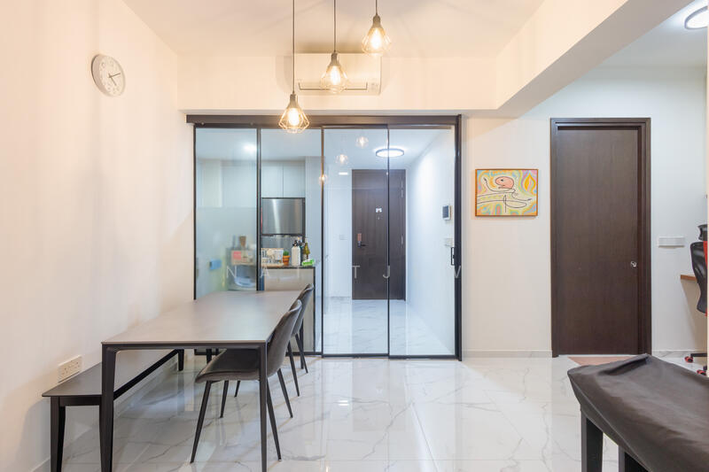 The Lilium Condominium For Sale at S$ 1,930,000 | PropertyGuru Singapore - Dining Room
