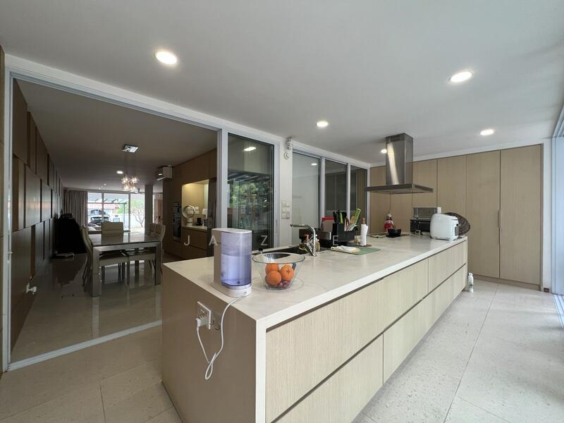 D16 Modern Landed For Rent, , 6 Bedrooms, 4,500 sqft, Terraced House For Rent, by Jazz Kee, 500050732 - PropertyGuru.com.sg