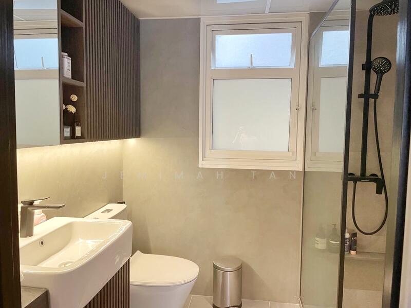 619A Tampines Street 61 HDB Flat For Sale at S$ 950,000 | PropertyGuru Singapore - Bathroom