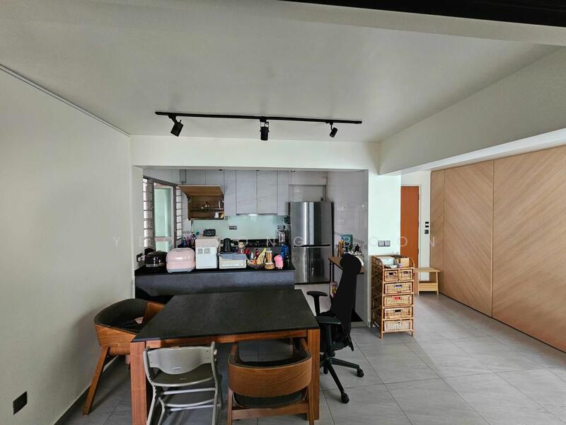 17B Circuit Road HDB Flat For Sale at S$ 989,000 | PropertyGuru Singapore - Kitchen