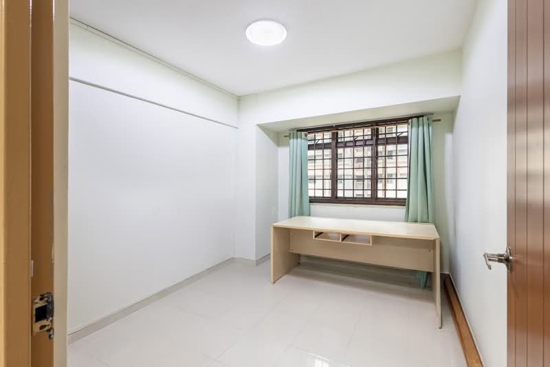 684D Woodlands Drive 73 HDB Flat For Sale at S$ 698,000 | PropertyGuru Singapore - Study