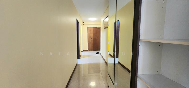 638C Punggol Drive HDB Flat For Sale at S$ 688,888 | PropertyGuru Singapore - Corridor