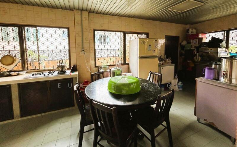 Paya Lebar Crescent Detached House For Sale at S$ 10,500,000 | PropertyGuru Singapore - Kitchen