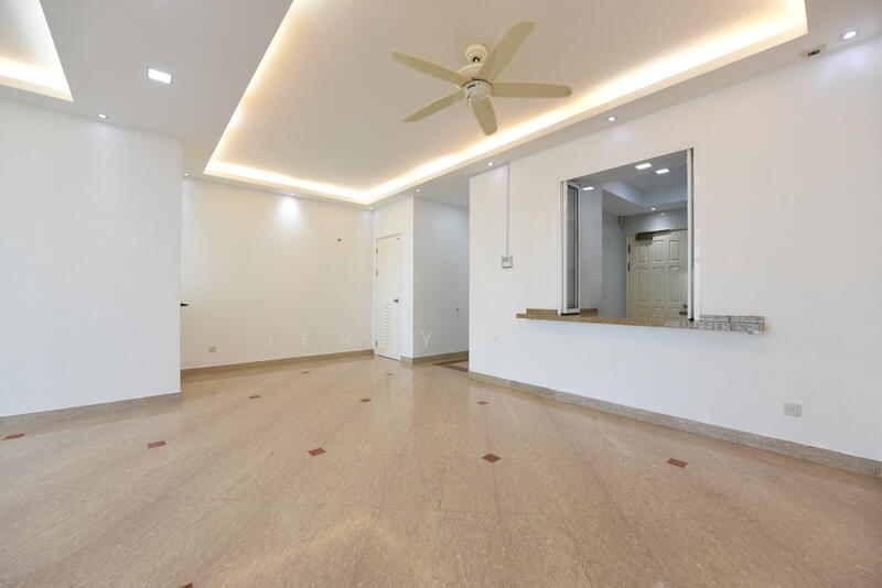 Spring Grove, 53 Grange Road, 3 Bedrooms, 1,389 sqft, Condominium For Rent, by Jerry Koh, 500050943 - Living Room - PropertyGuru.com.sg