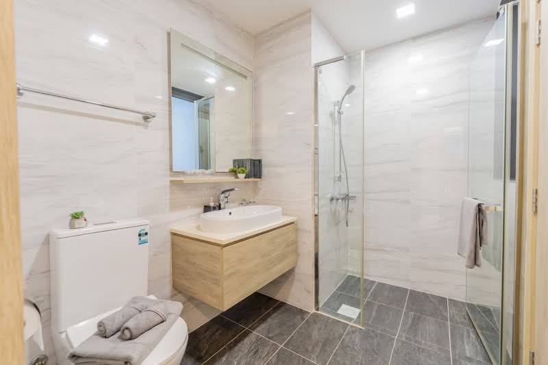 The Alps Residences, 107 Tampines Street 86, 2 Bedrooms, 700 sqft, Condominium For Sale, by Daron Ang, 500050953 - Common Bath - #PropertyPartners - PropertyGuru.com.sg