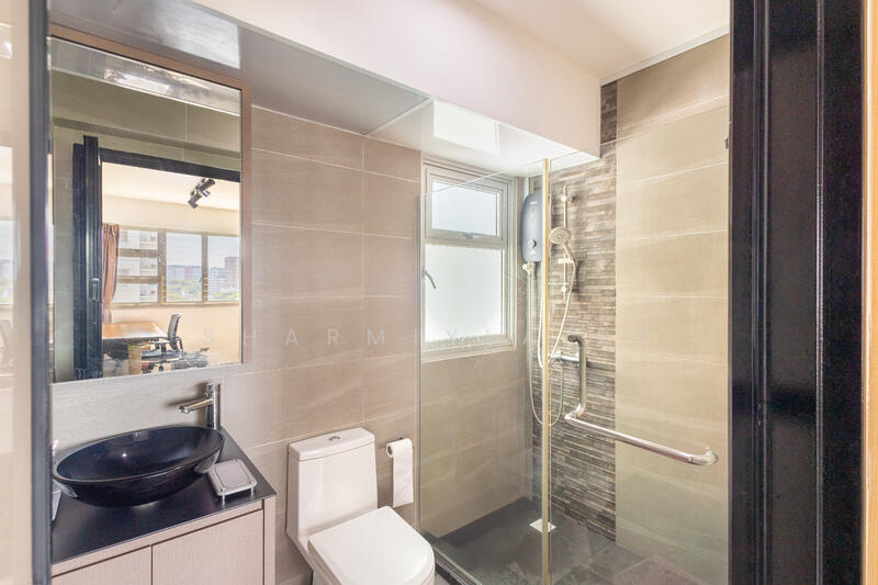 17B Circuit Road HDB Flat For Sale at S$ 990,000 | PropertyGuru Singapore - Bathroom