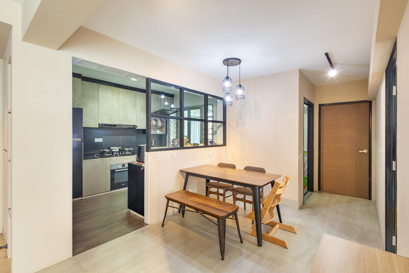 17B Circuit Road HDB Flat For Sale at S$ 990,000 | PropertyGuru Singapore - Kitchen