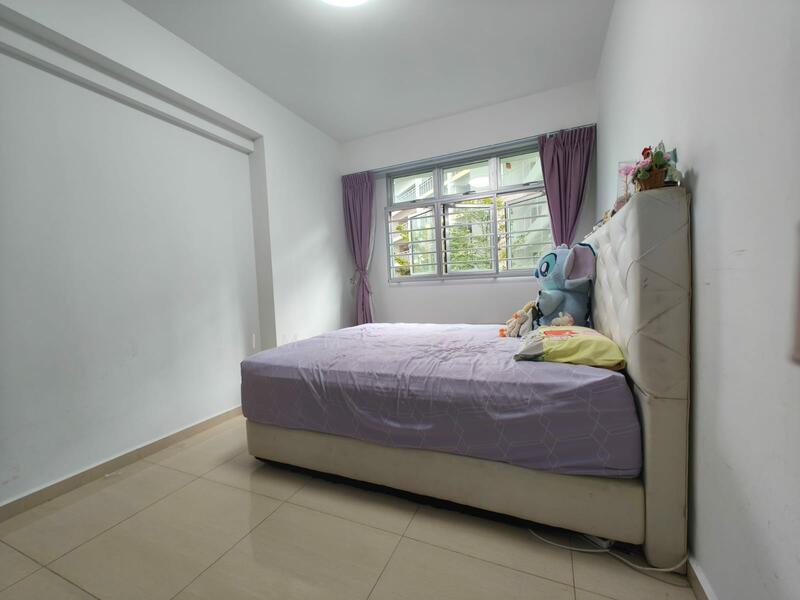 490D Choa Chu Kang Avenue 5 HDB Flat For Sale at S$ 728,000 | PropertyGuru Singapore - Bedroom